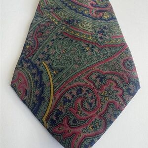 Paisley Patterned Silk Tie